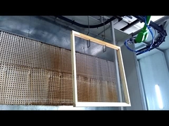 GR6160 Farbroboter mit AXPS-Technologie in der Möbelindustrie für Flachwerkstücke aus Holz